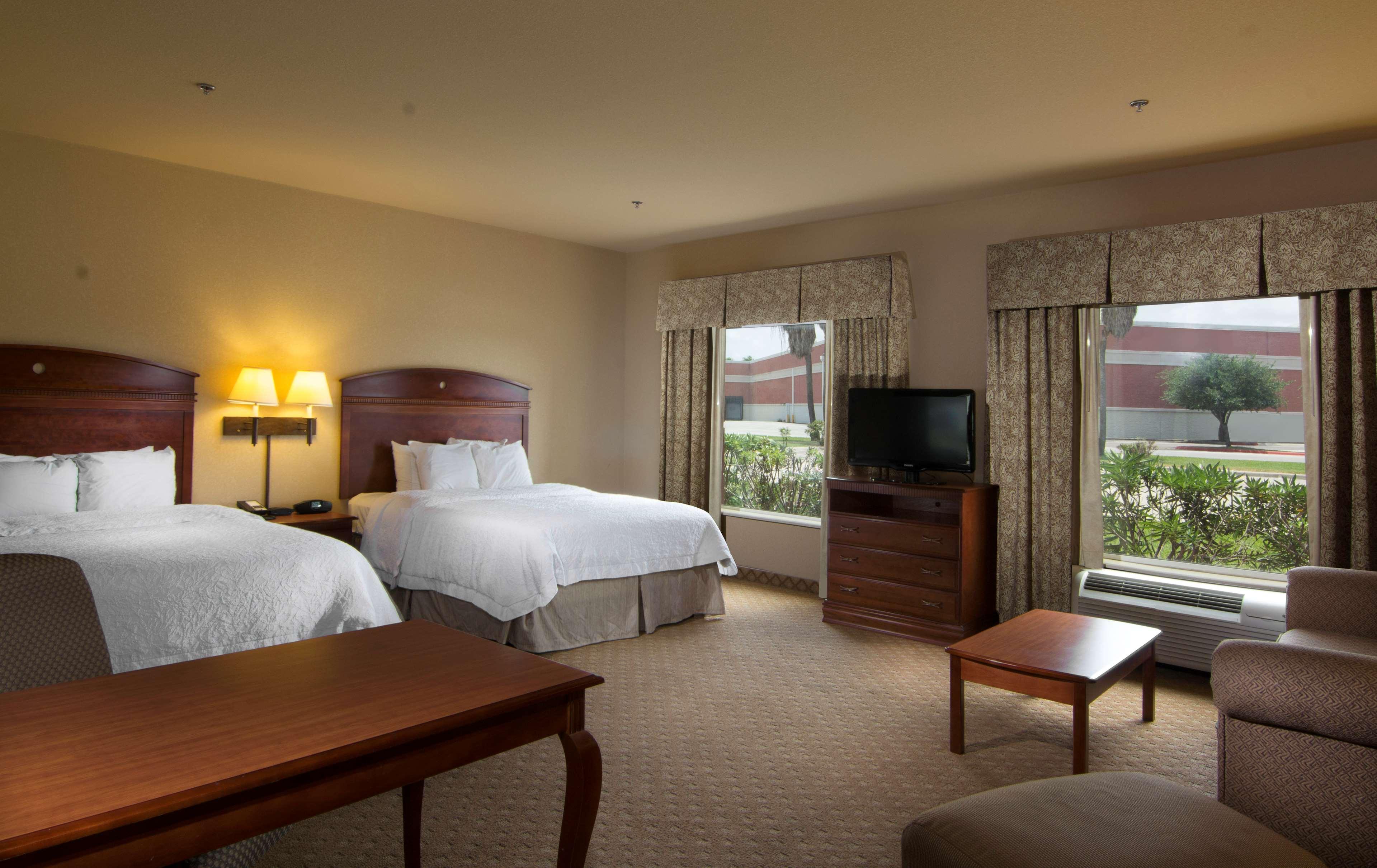 Hampton Inn And Suites-Brownsville Esterno foto