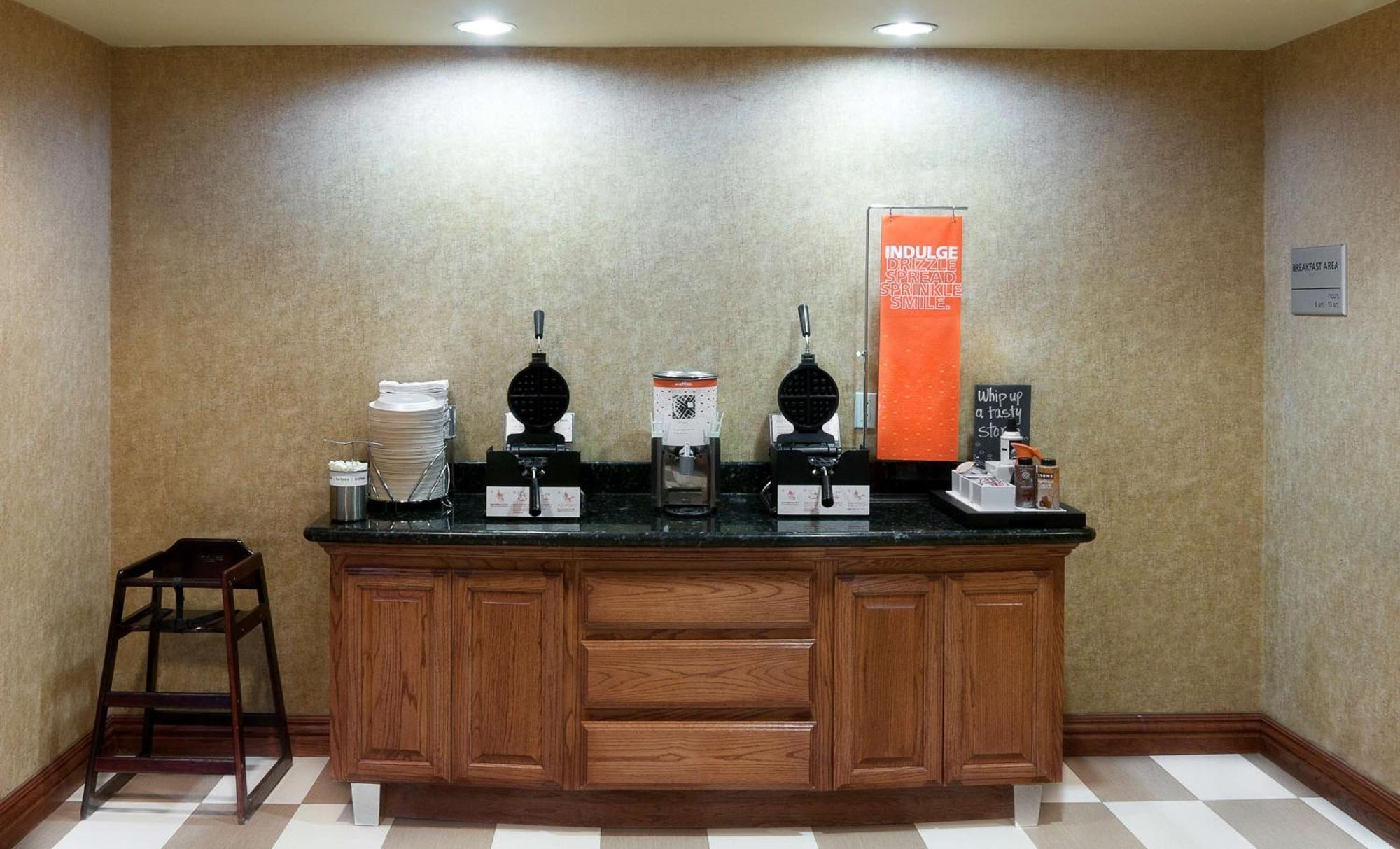 Hampton Inn And Suites-Brownsville Esterno foto
