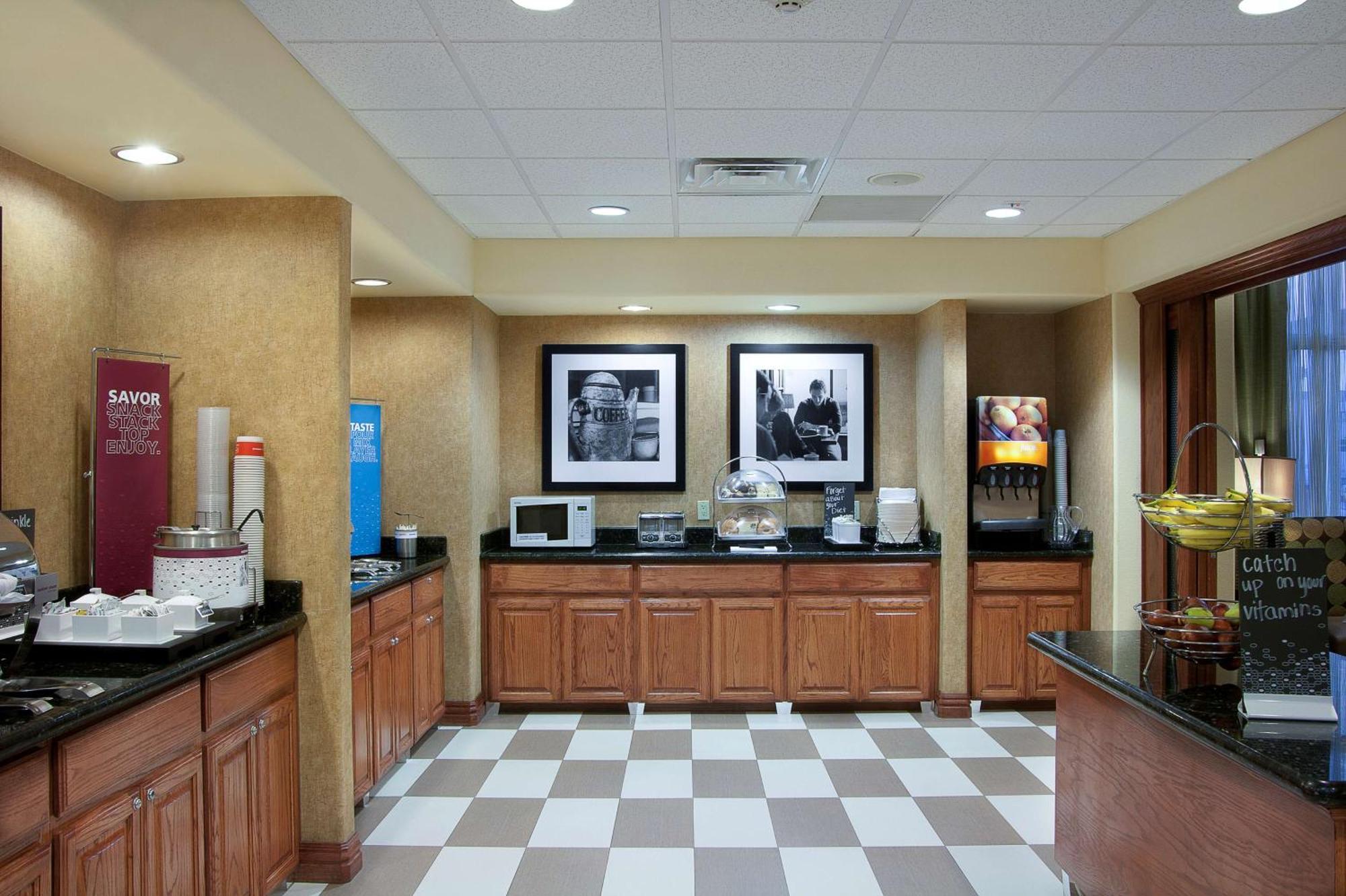 Hampton Inn And Suites-Brownsville Esterno foto